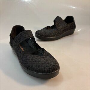 Bernie Mev 40EU 9 US Black Woven Cuddly Mary Janes 1.5" Wedge Heels Shoes